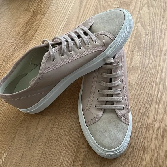 🌺 Woman by Common Projects Shoes - Picture 13 of 16